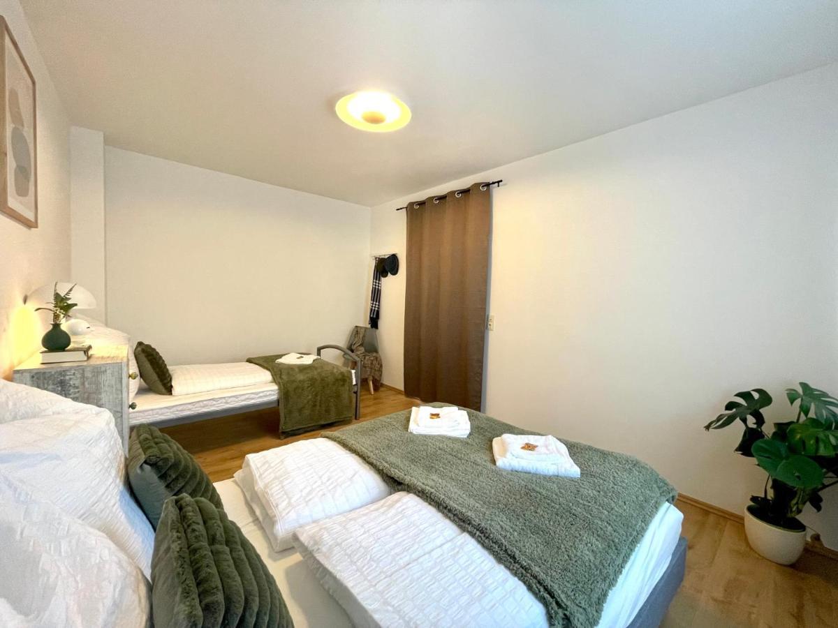 Downtown Apartment By Ninja Spaces - Kingsize-Bett, Kueche, Netflix, Terrasse Βούρπεταλ Εξωτερικό φωτογραφία